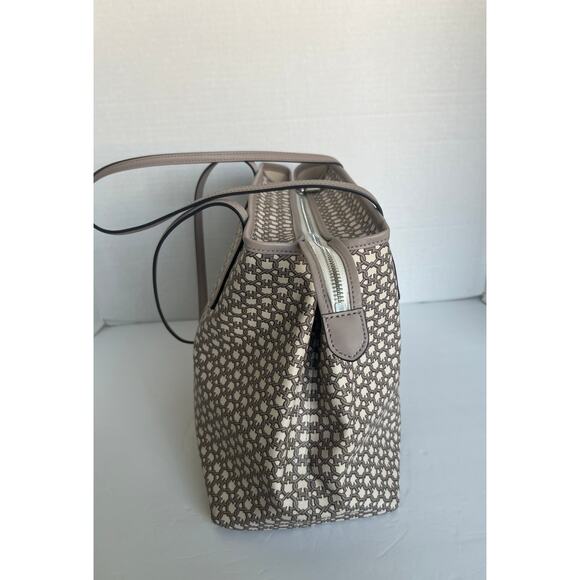 Kate Spade New York Large Spade Link Cream Beige Tote Hand and Shoulder Bag - Picture 2 of 10